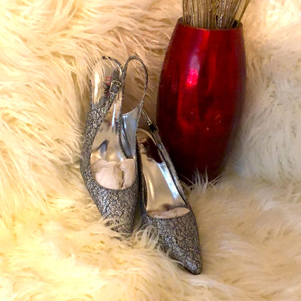 EY BOUTIQUE SLING BACKS SIZE 11W